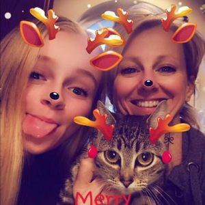 Meet your Posher, Elaine